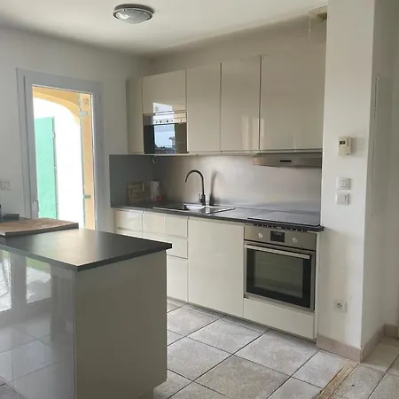 Rose Saint Thomas Golf Course, Holiday home *